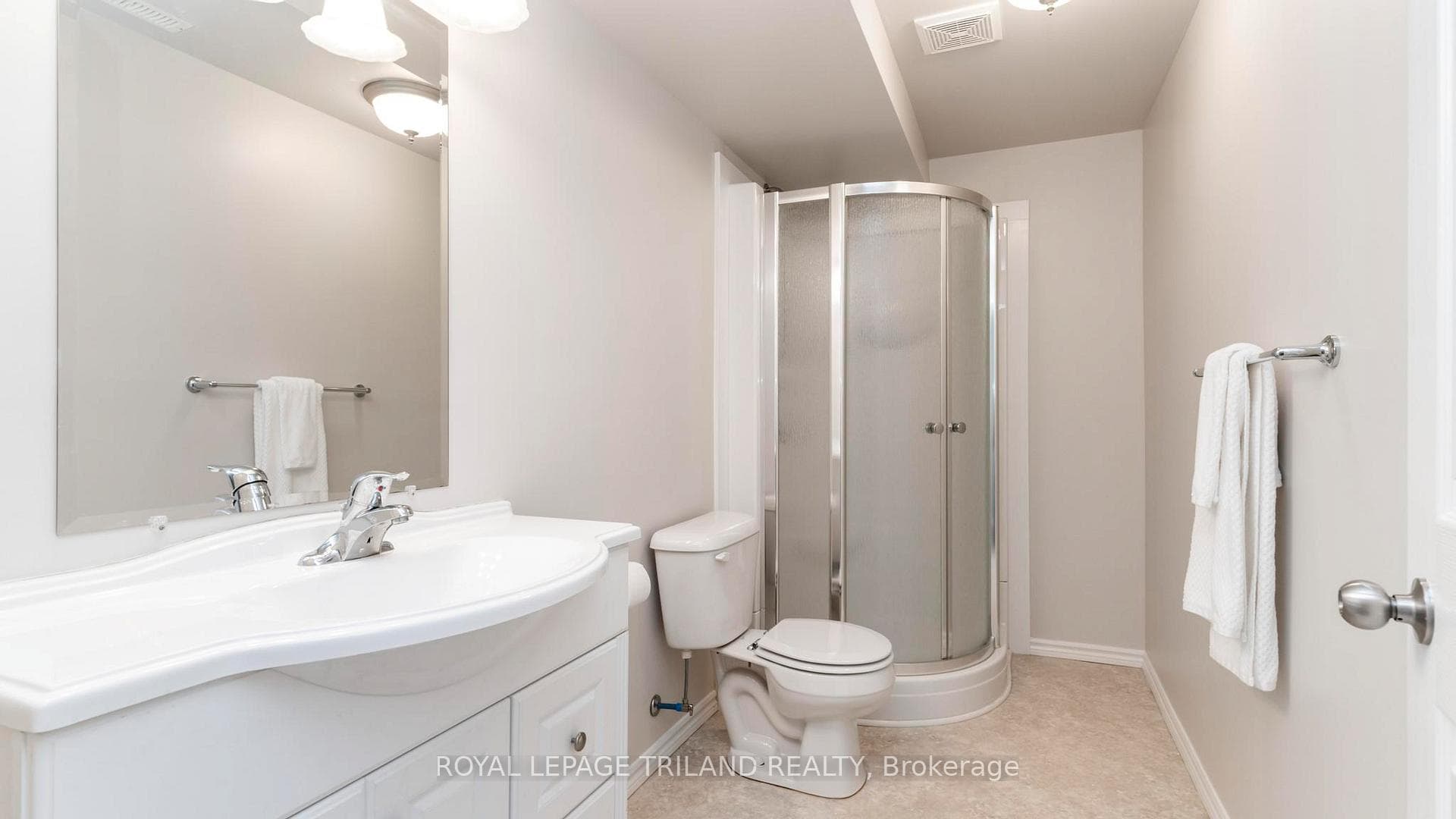 36 HUMMINGBIRD Lane photo 32