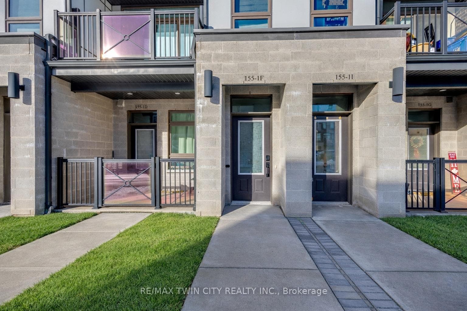 155 Thomas Slee Drive Unit 1F photo 3