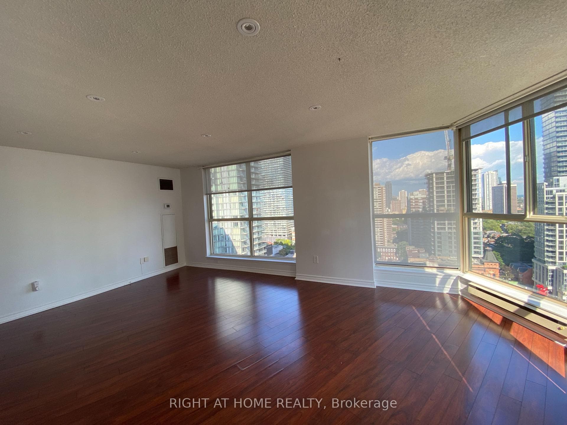 1055 BAY Street Unit PH5 photo 15