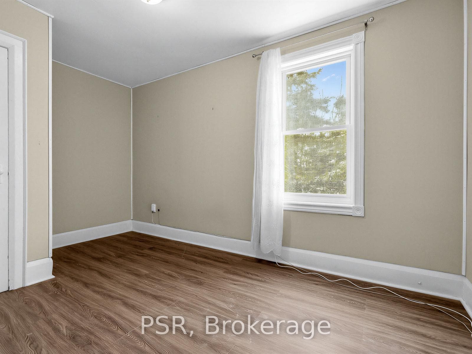 459 Manor Road photo 18