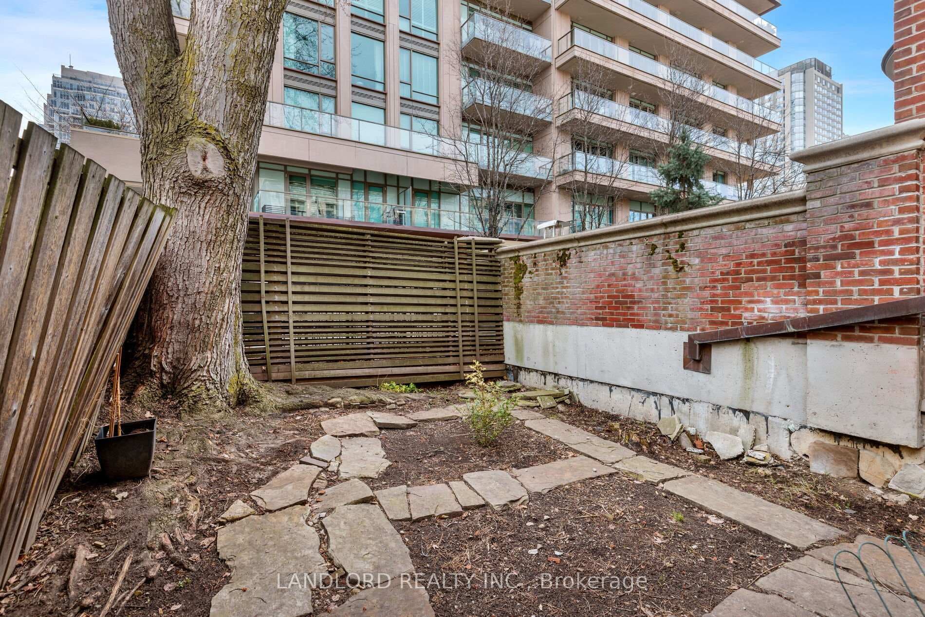 107A Scollard Street photo 18