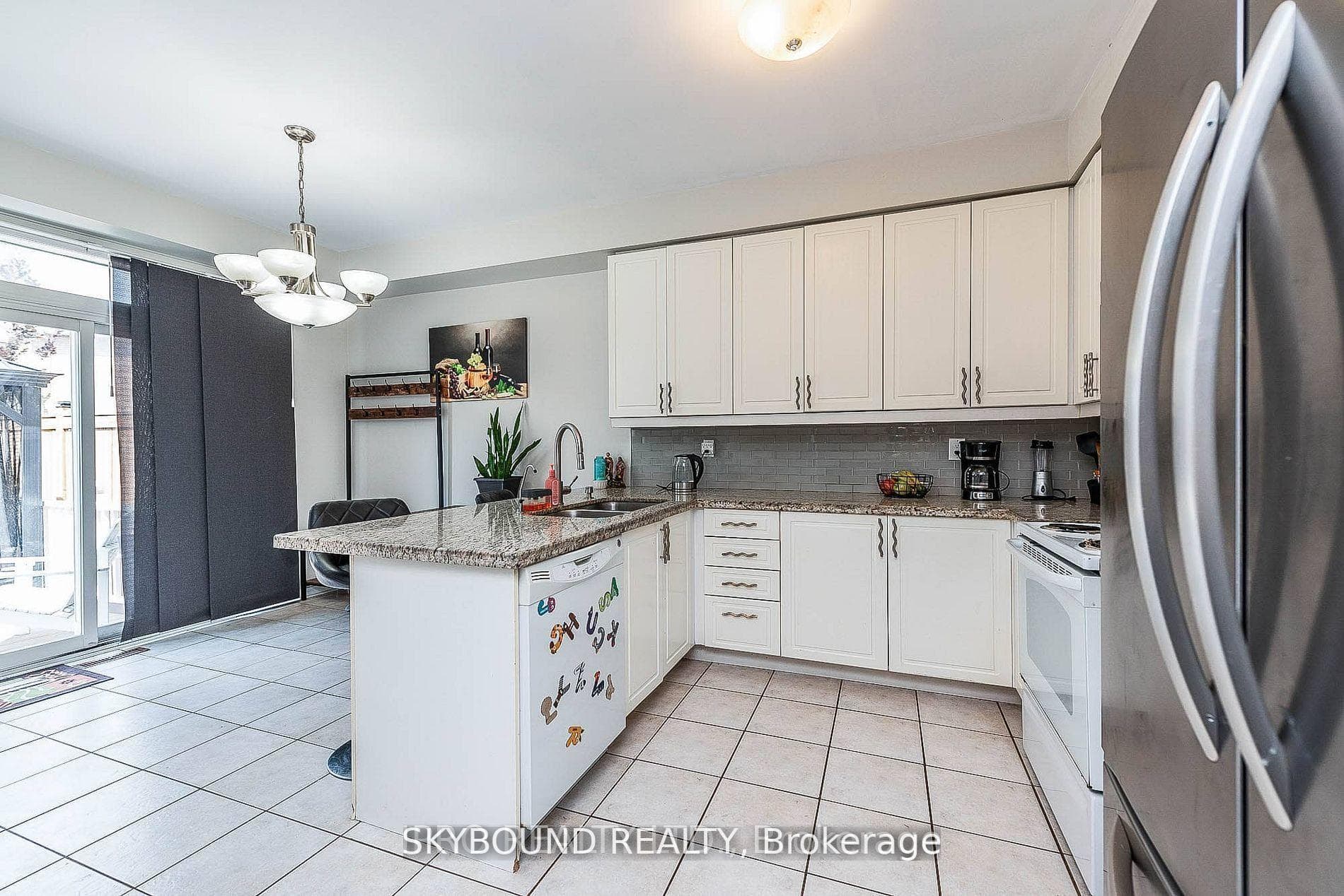 66 Skylark Drive photo 9