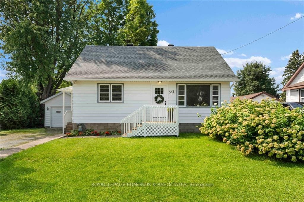 586 ROY Street photo 1