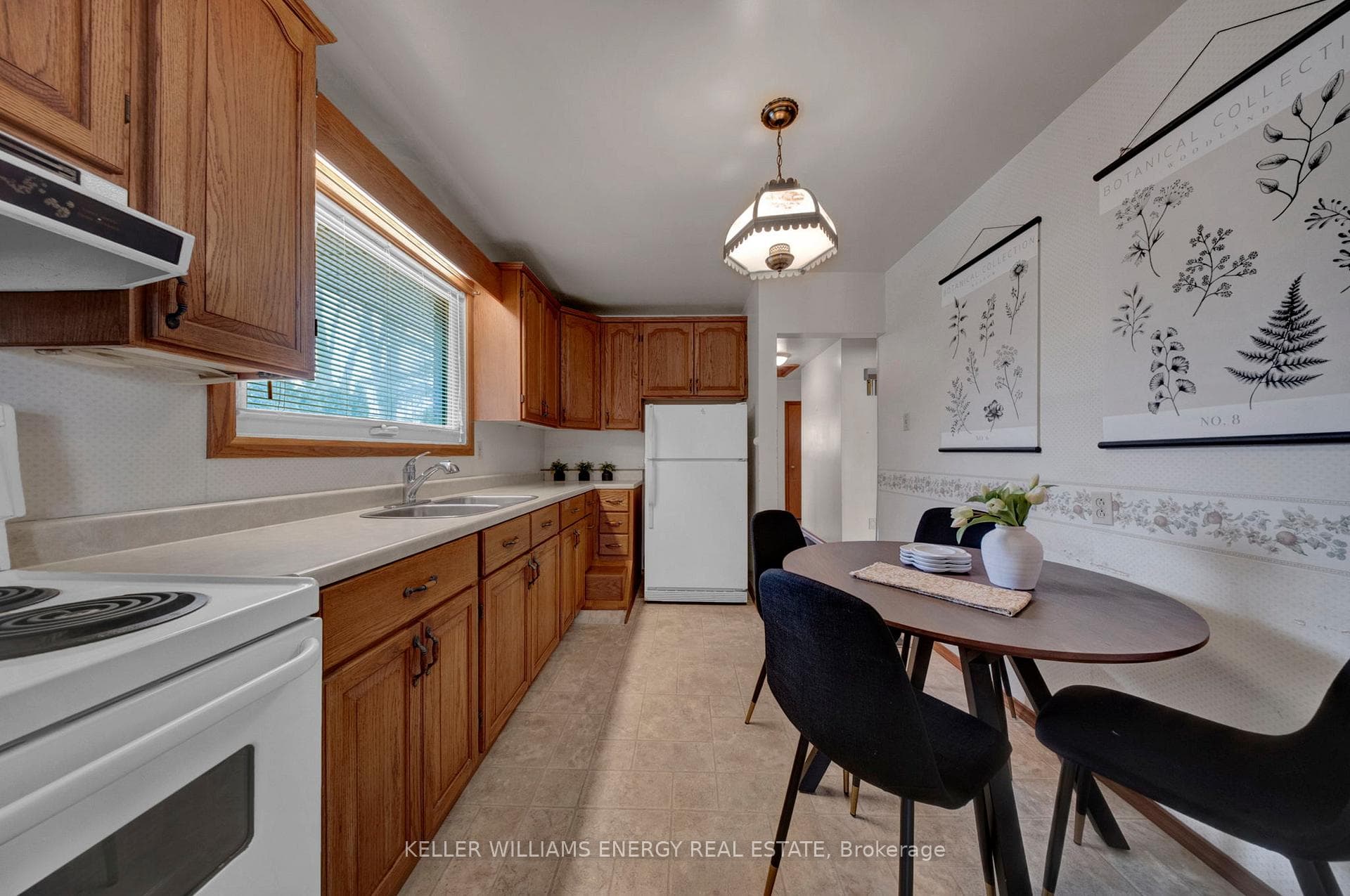 855 Timothy Street photo 6