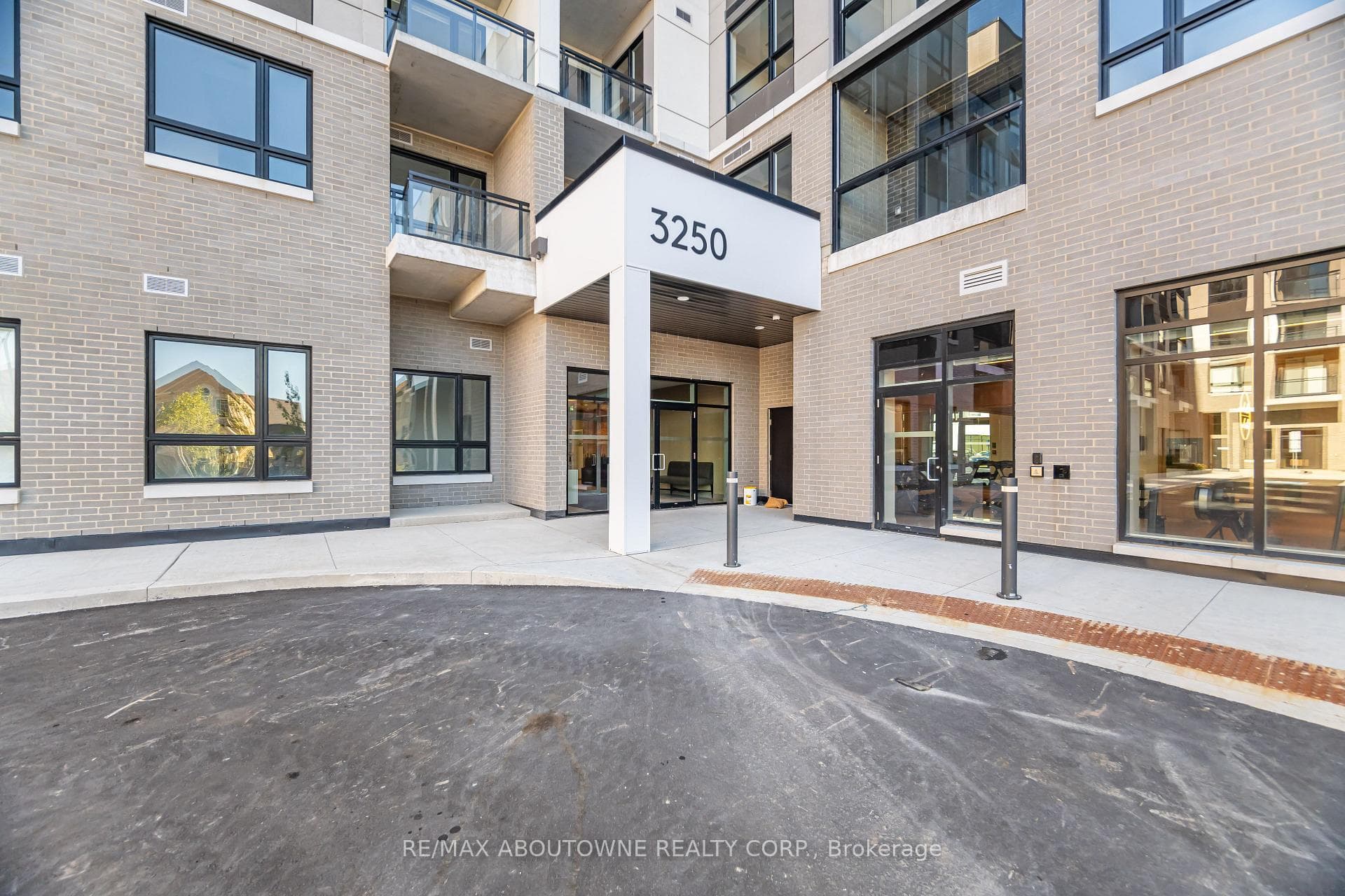 3250 Carding Mill Trail Unit 228 photo 3