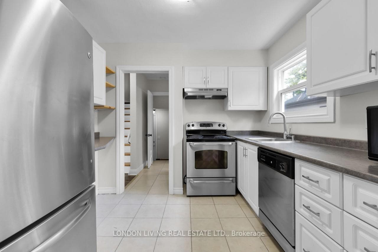 133 Empress Avenue photo 3