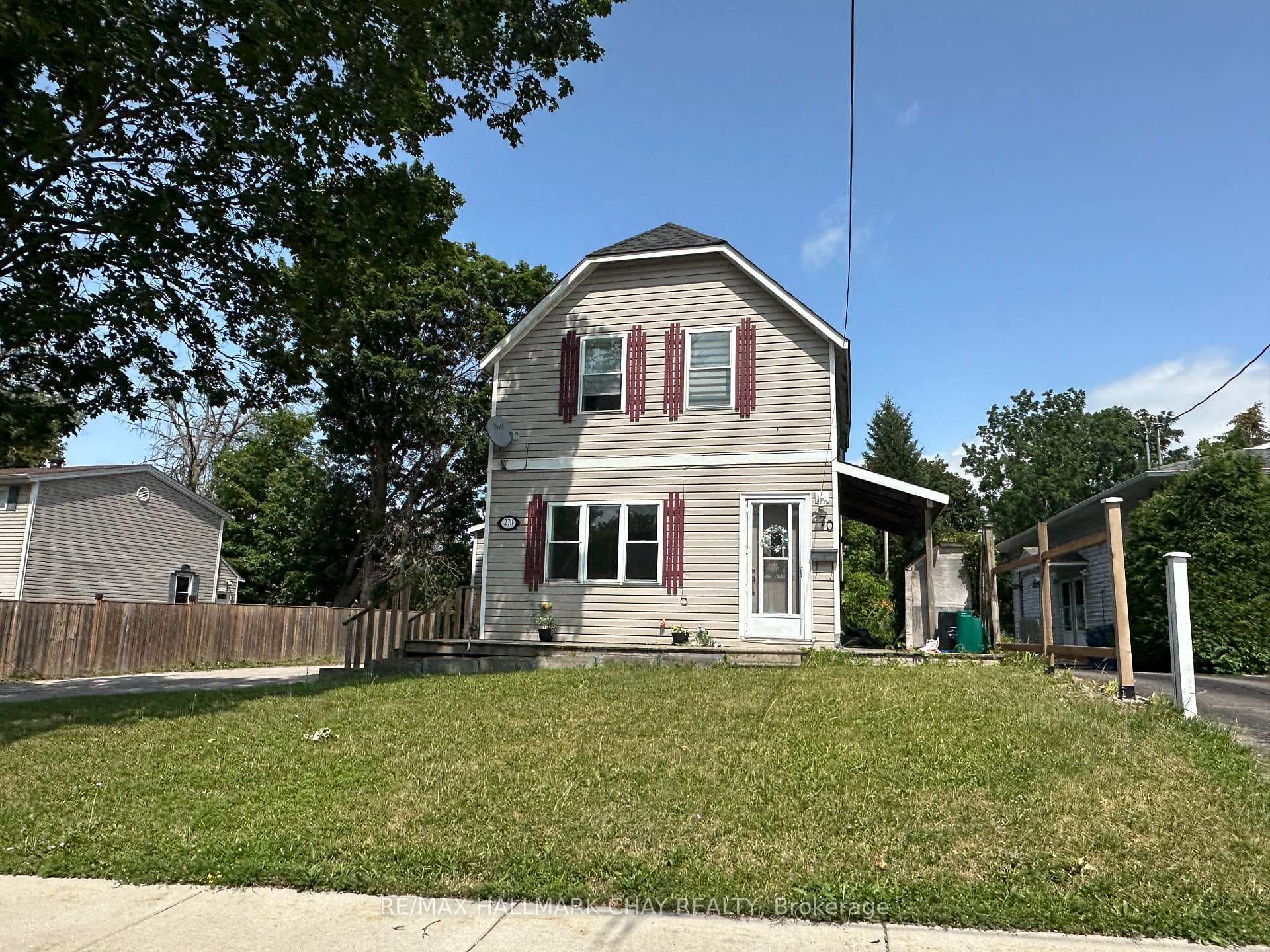 270 Moffat Street Unit A photo 1