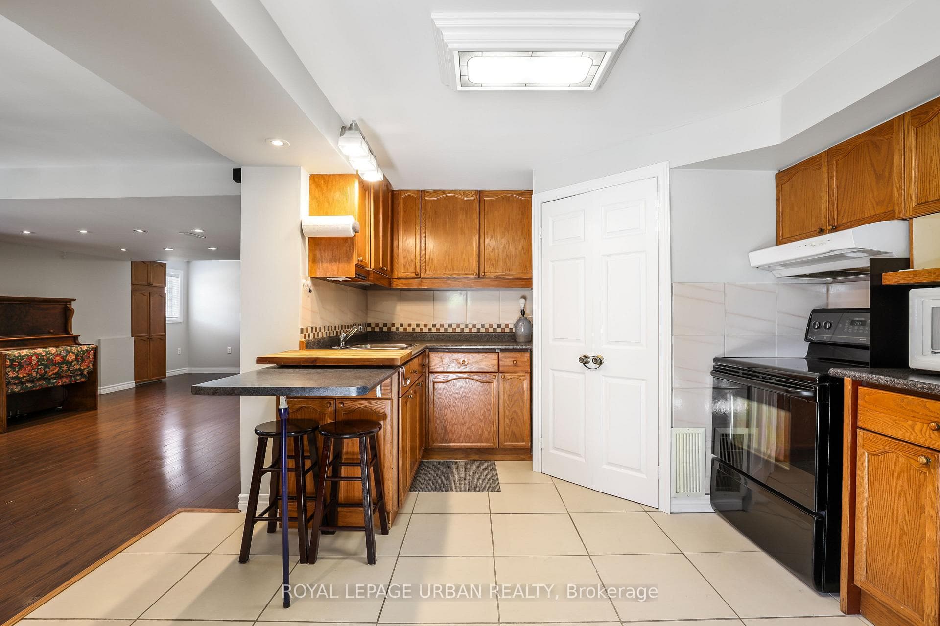 1081 Keswick Court photo 40