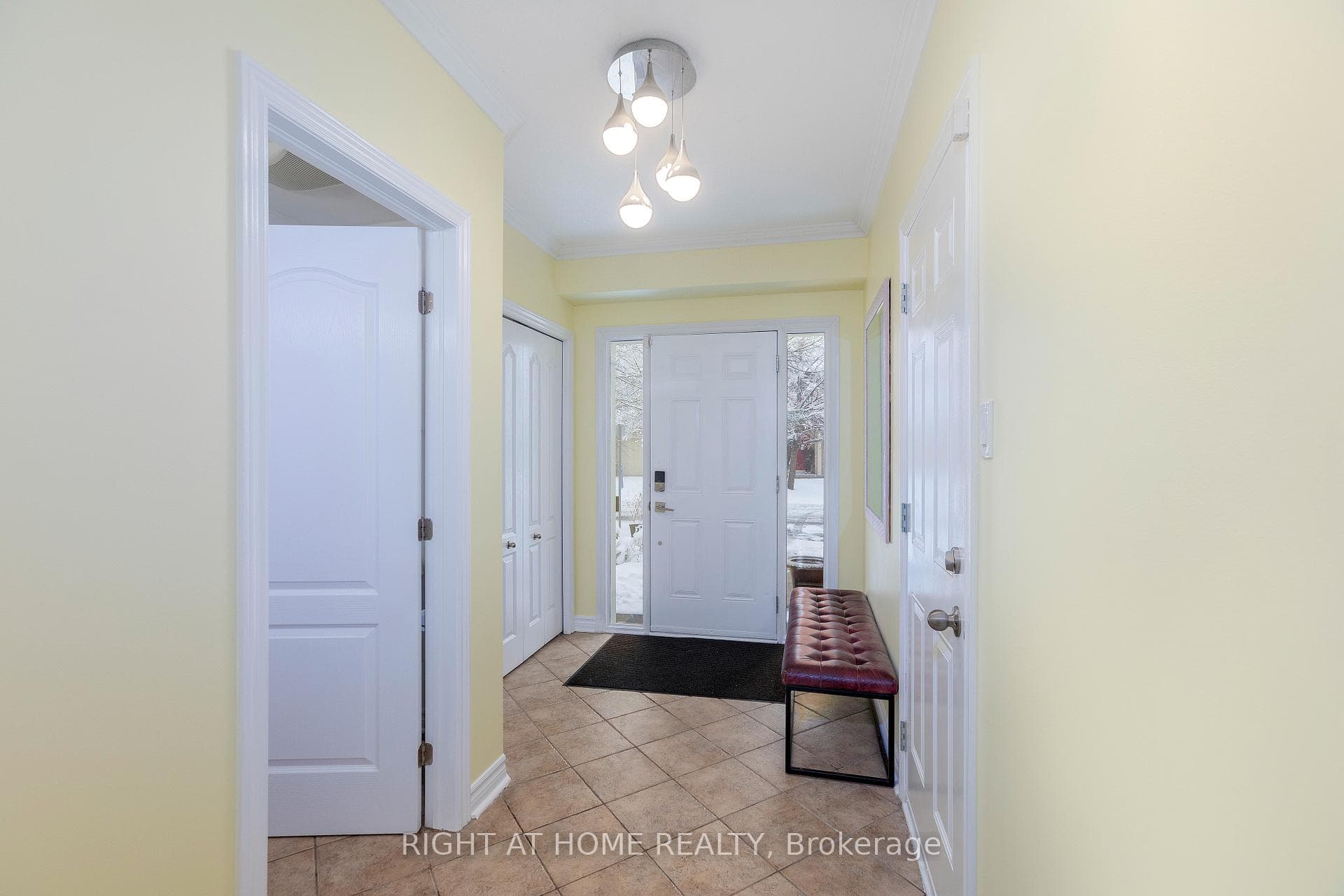 244 Tewsley Drive photo 3