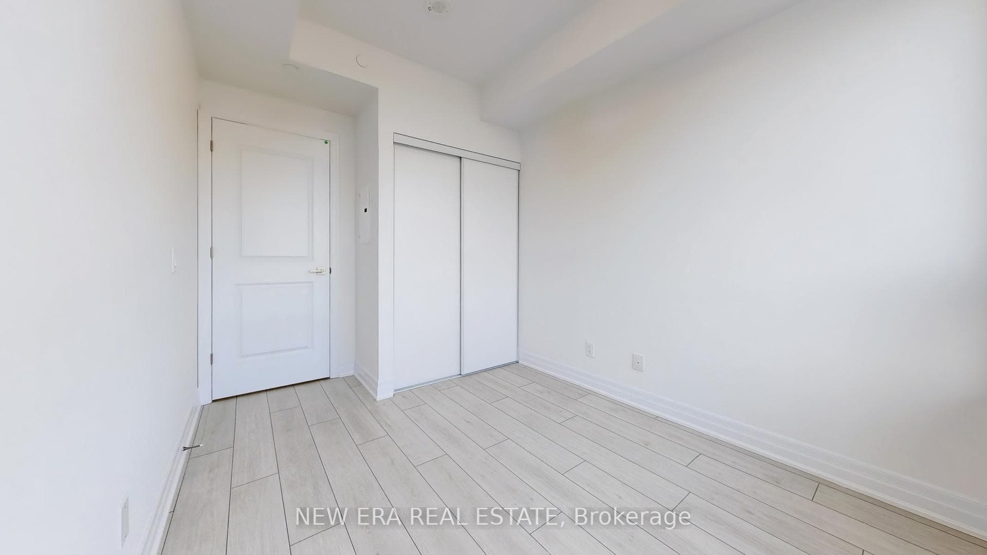 30 Elm Drive Unit 2611 photo 29