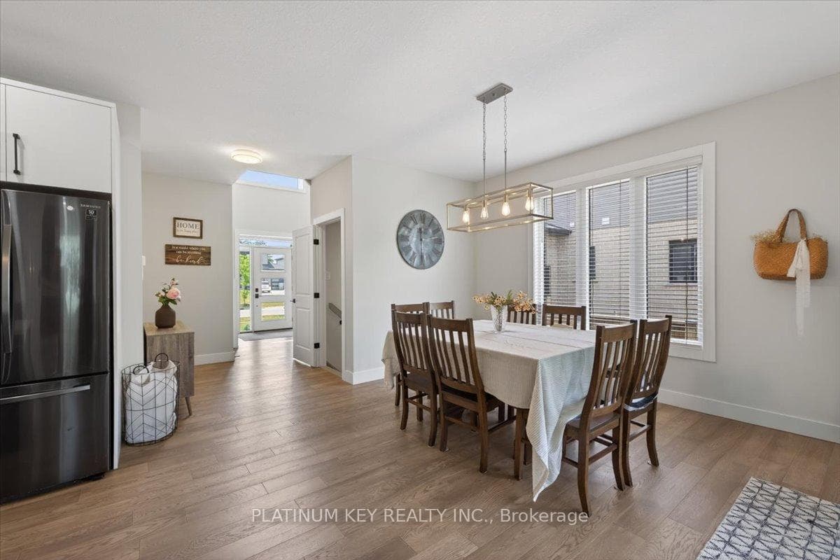 54 Mcneil Street photo 12
