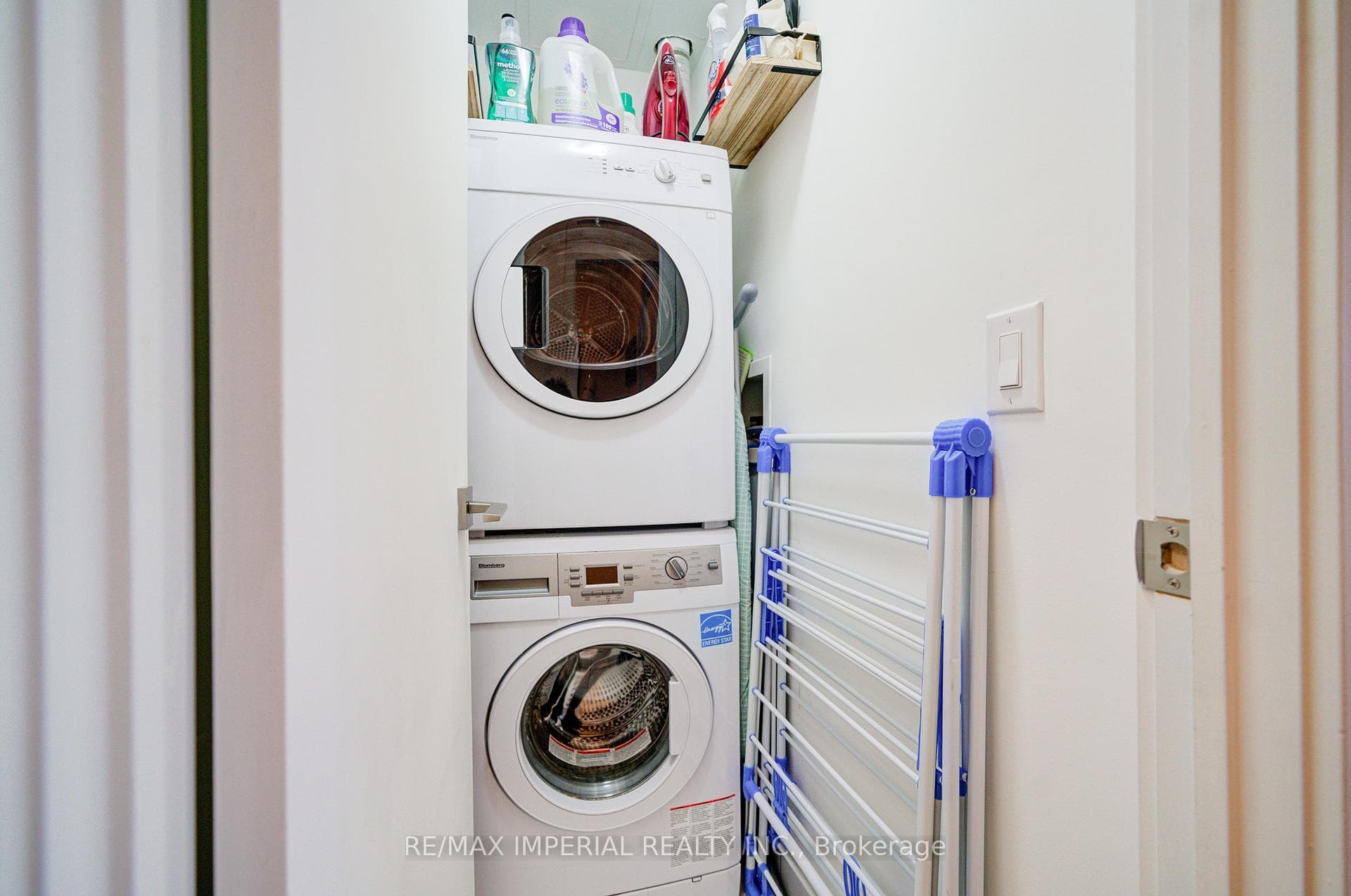 32 Davenport Road Unit 2406 photo 27
