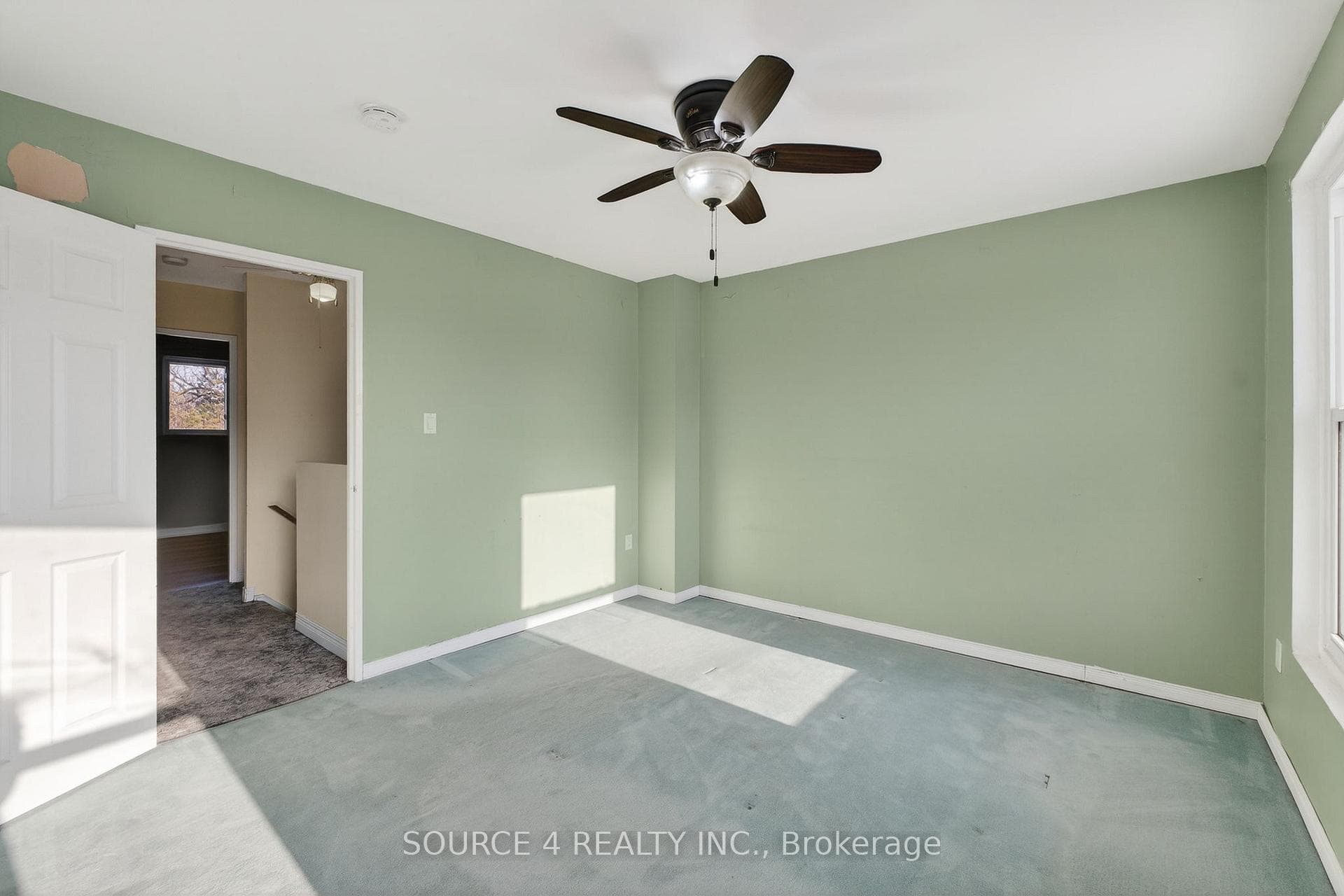 70 Griselda Crescent photo 13