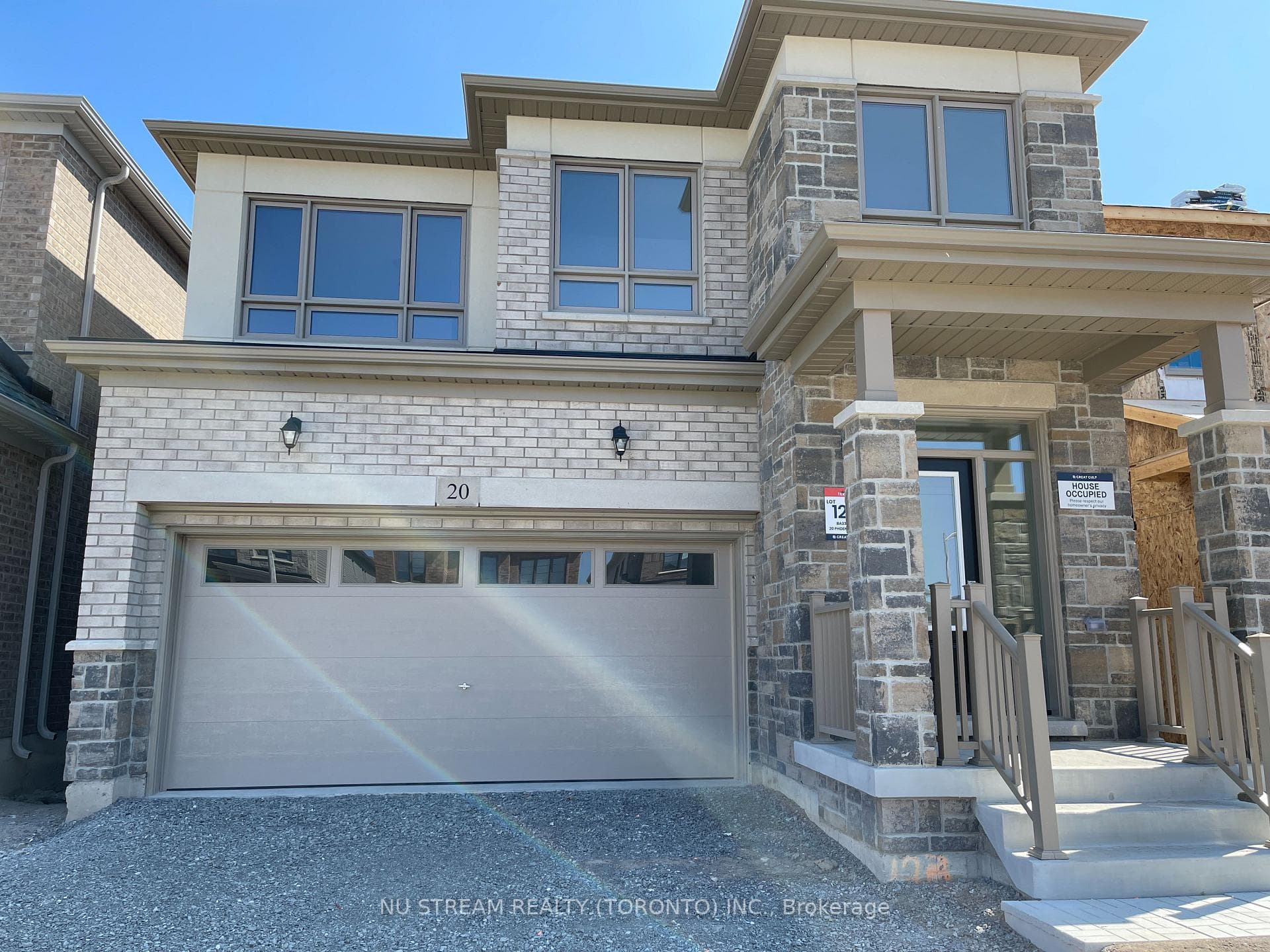 20 PHOENIX Boulevard photo 1
