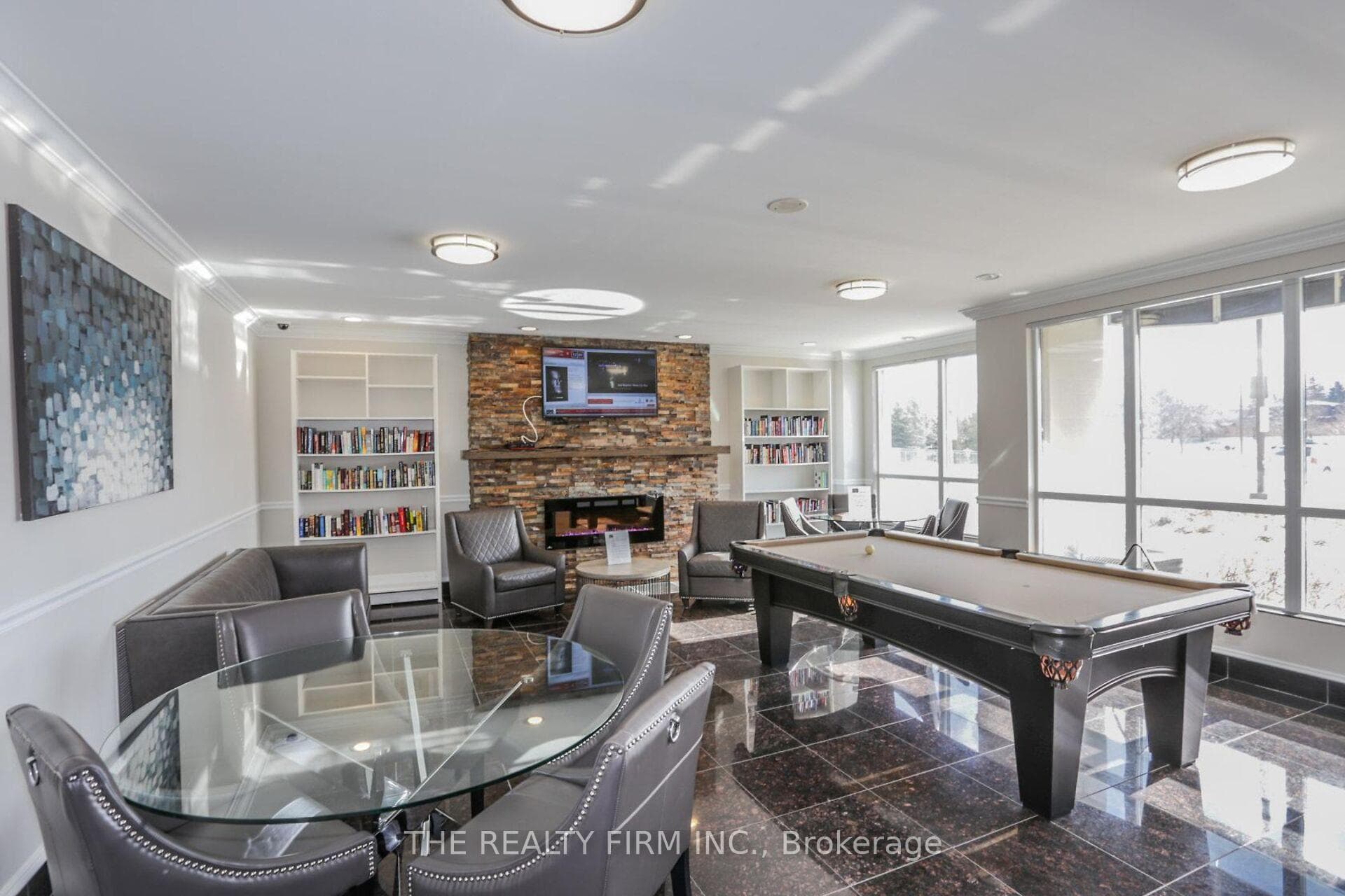353 Commissioners Road Unit 914 photo 28