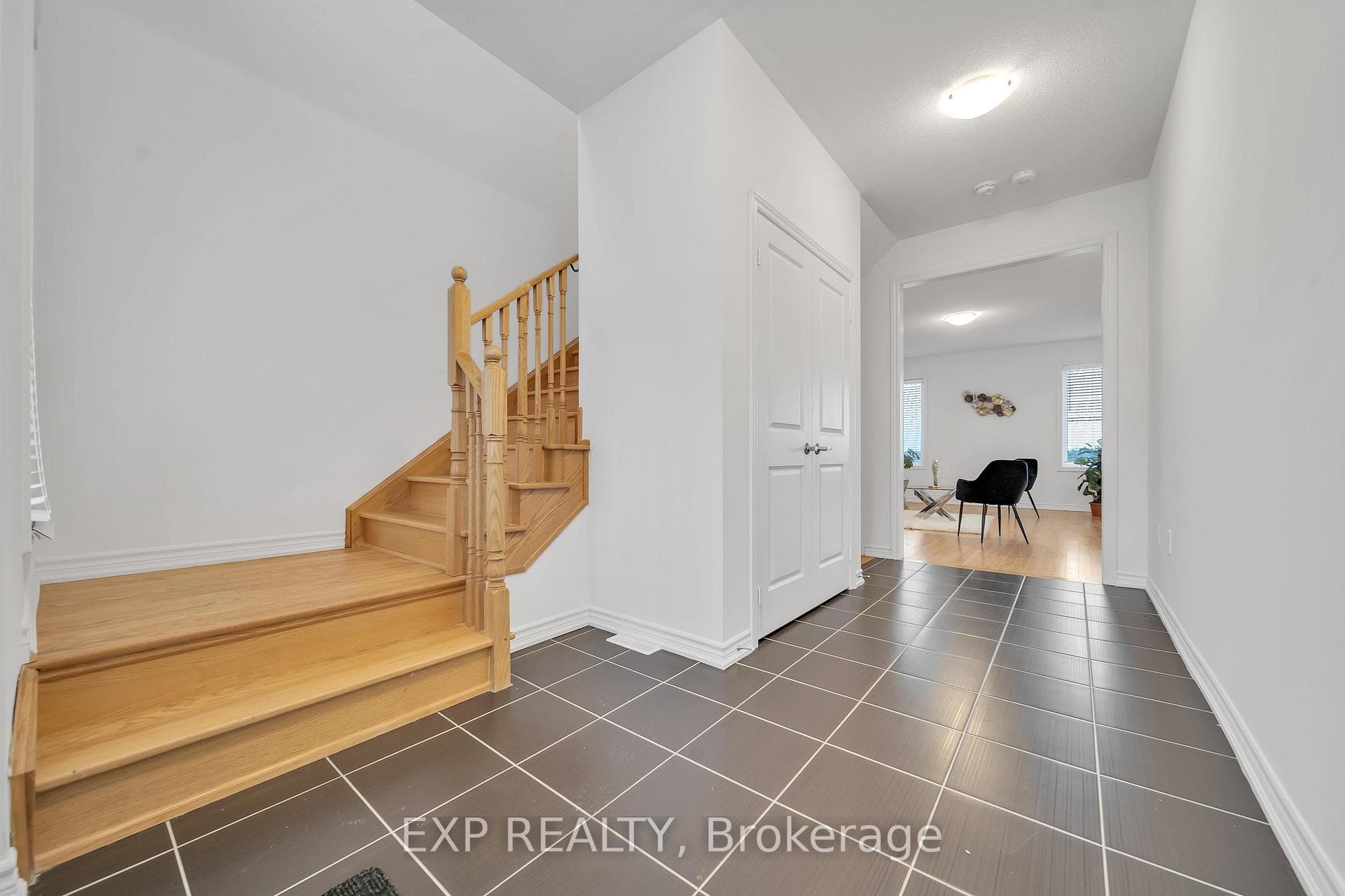 32 Mackenzie Street photo 9