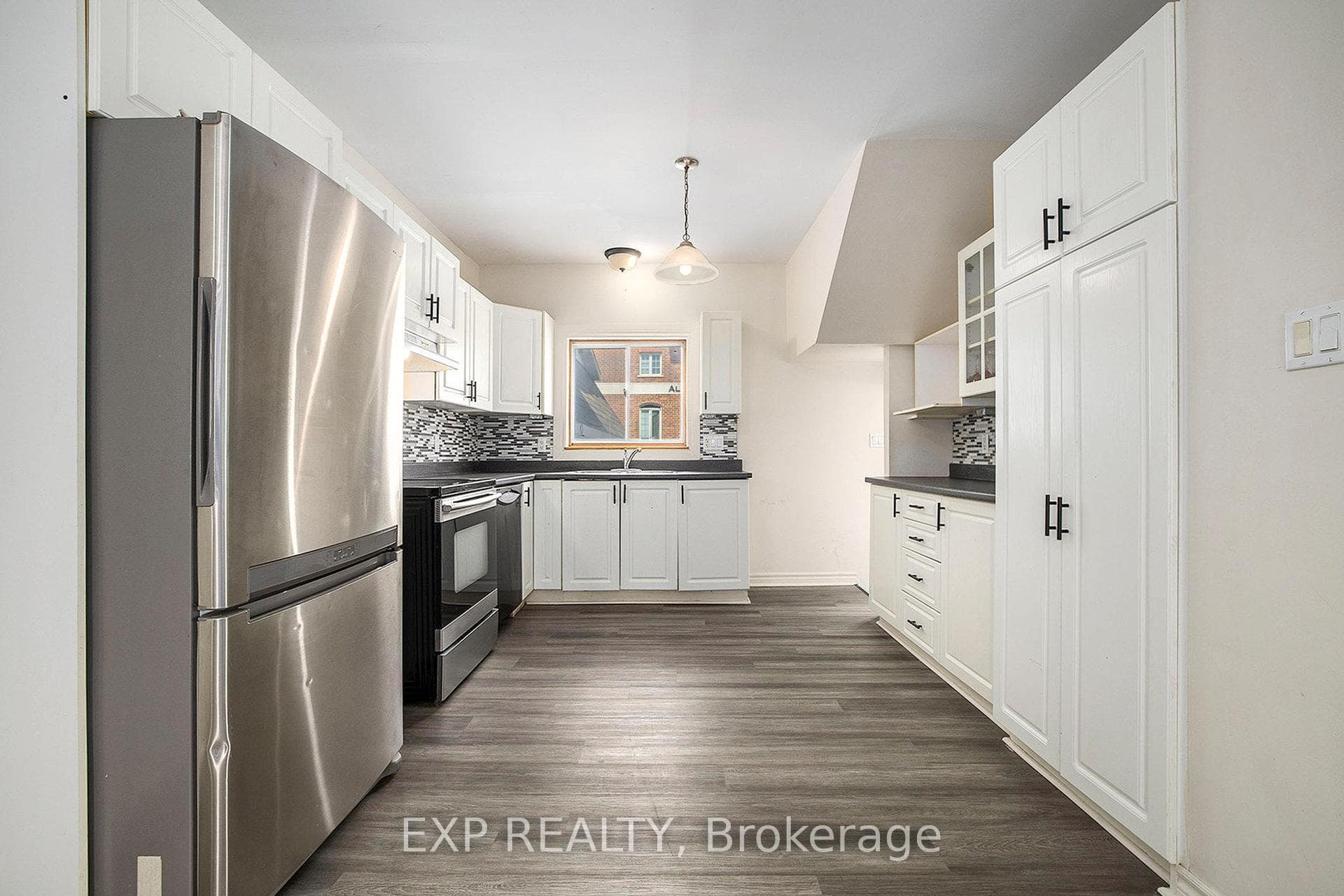 white kitchen
