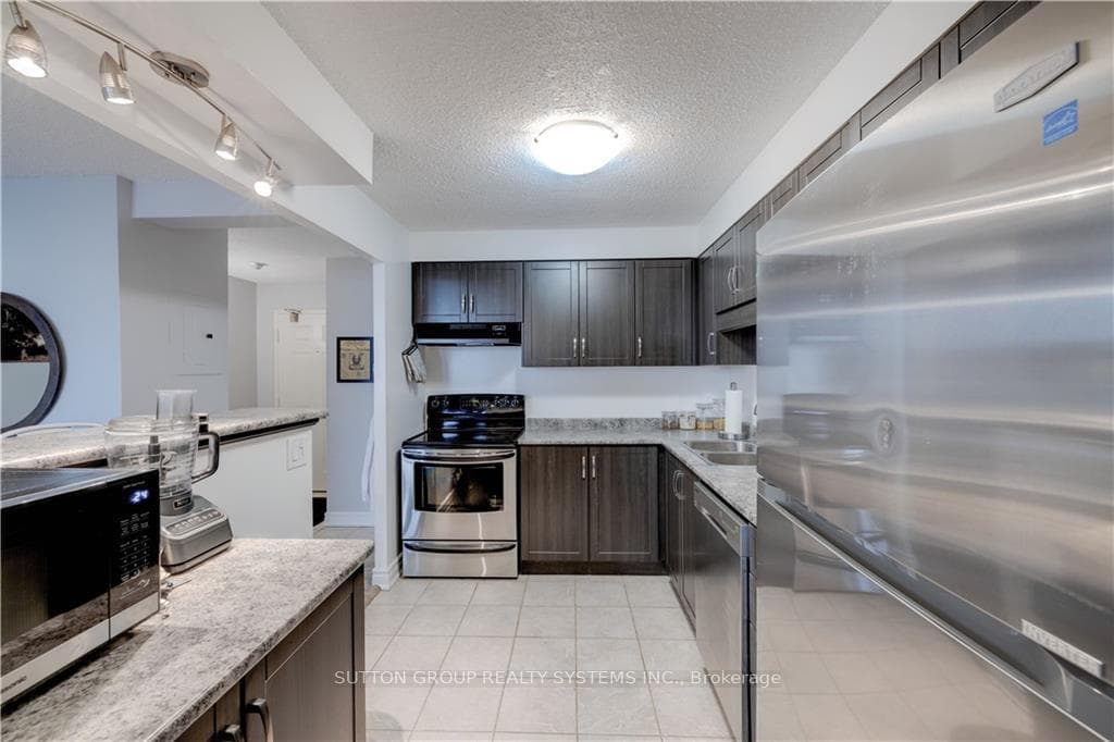 323 Colborne Street Unit 1004 photo 14