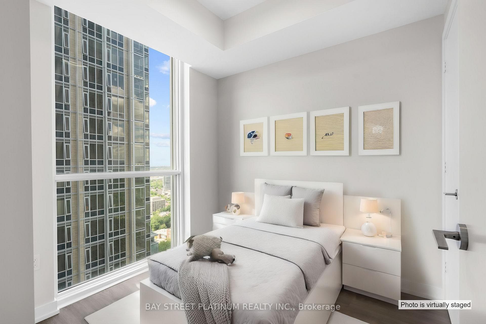 1 Yorkville Avenue Unit 4002 photo 15