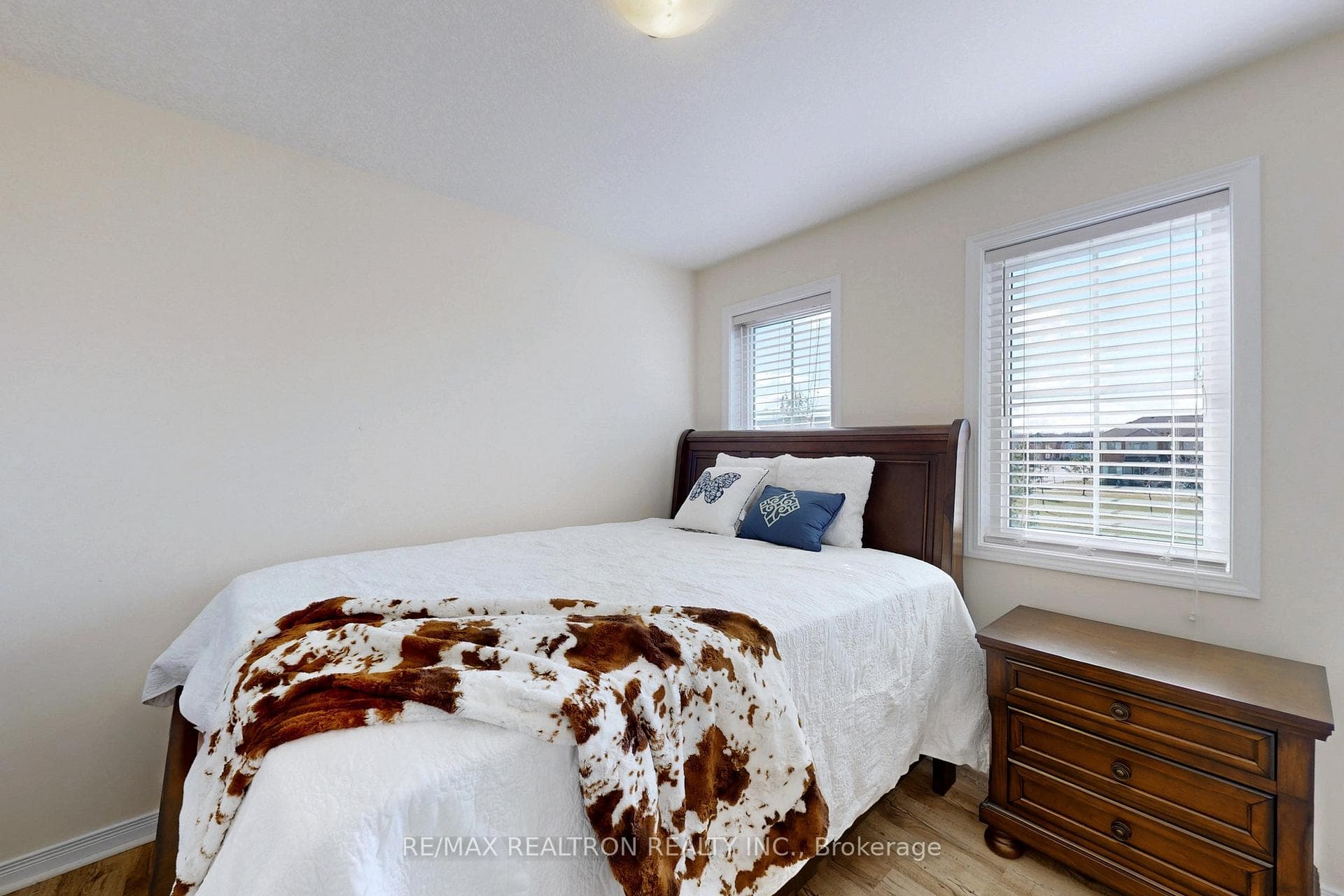8472 Hickory Lane photo 22