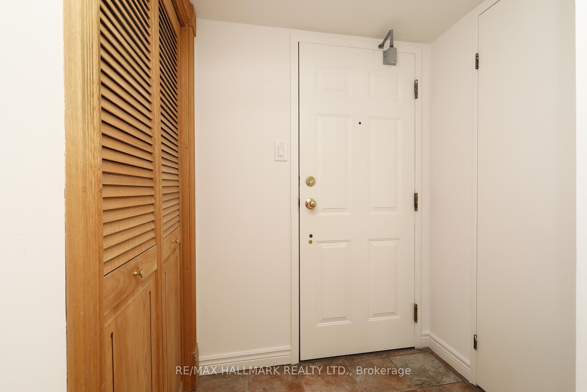 65 Scadding Avenue Unit 505 photo 4