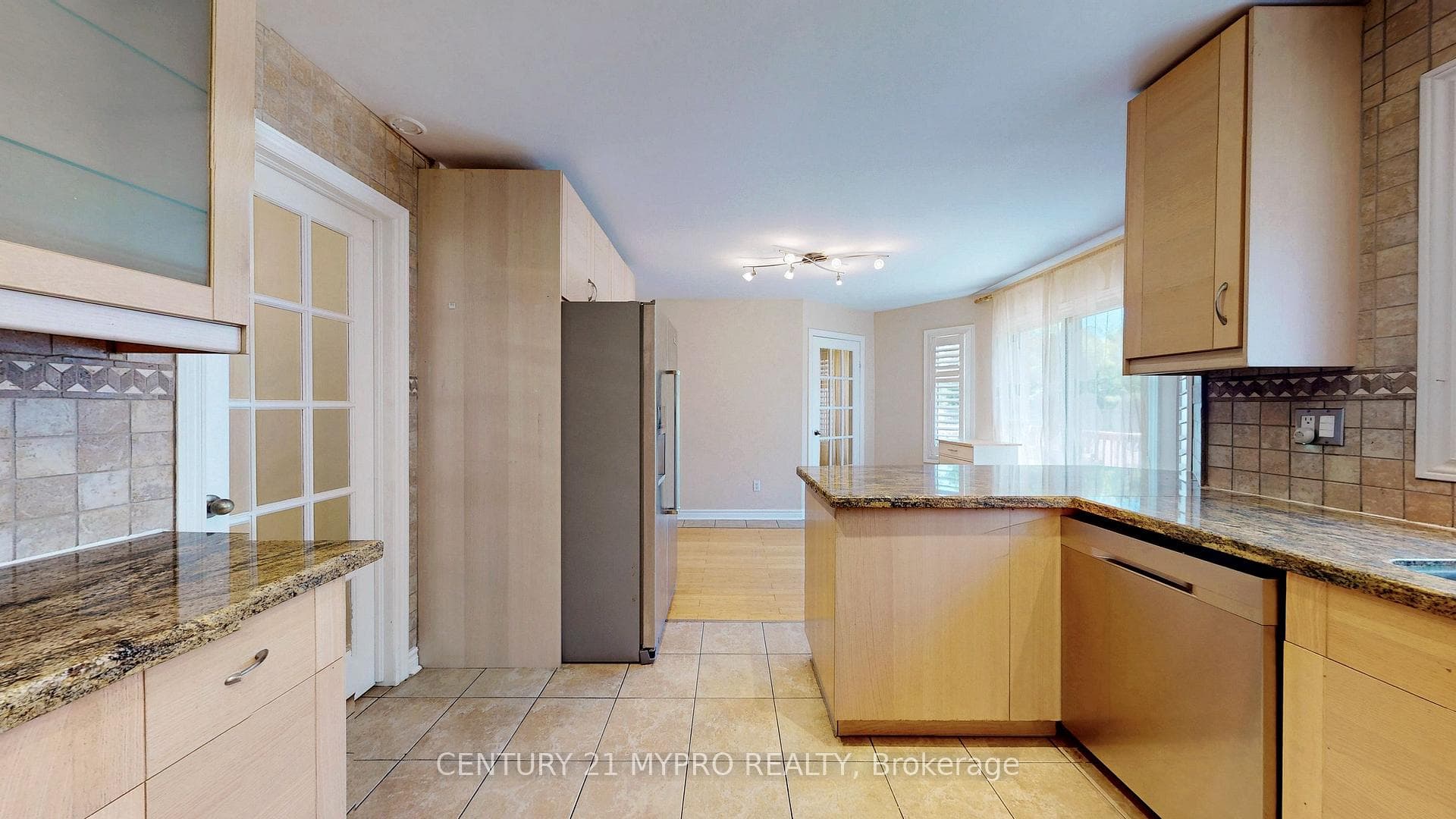1 Brookwood Drive photo 8