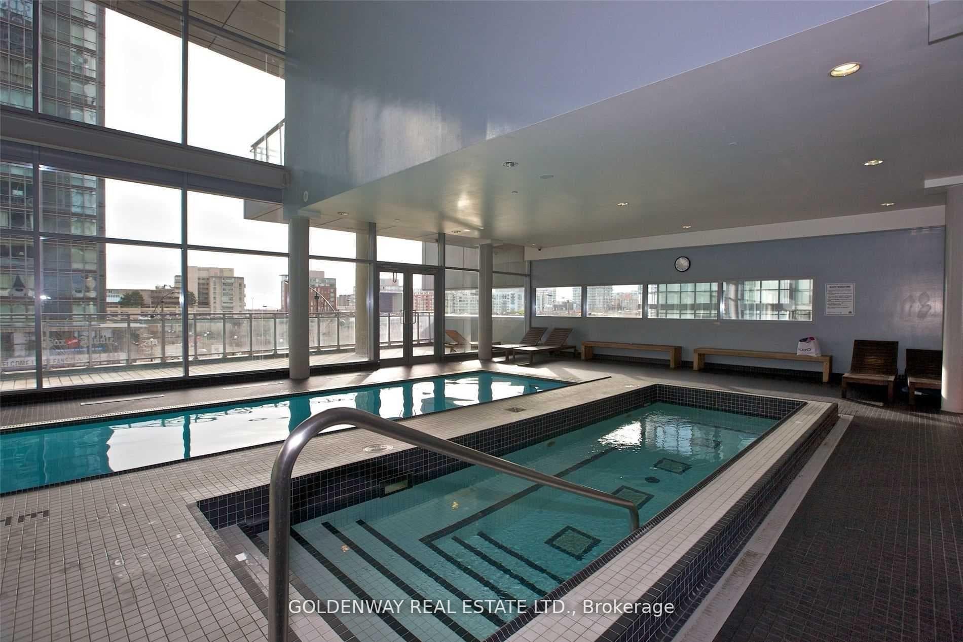 4K Spadina Avenue Unit 721 photo 17