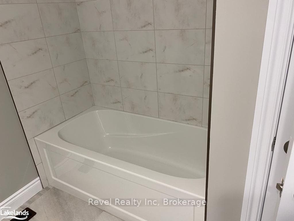 1050 WRIGHT Drive photo 11