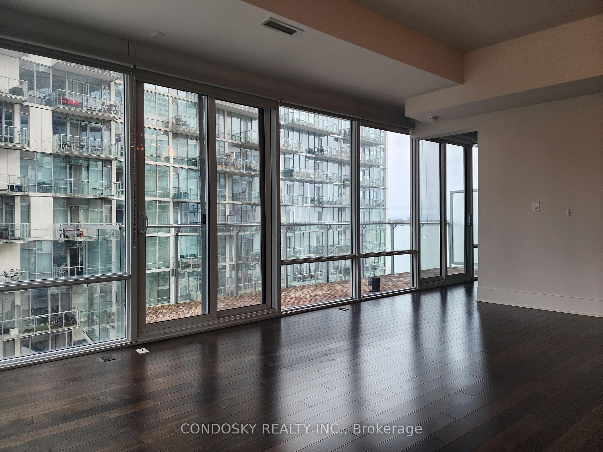 29 Queens Quay Unit 601 photo 7