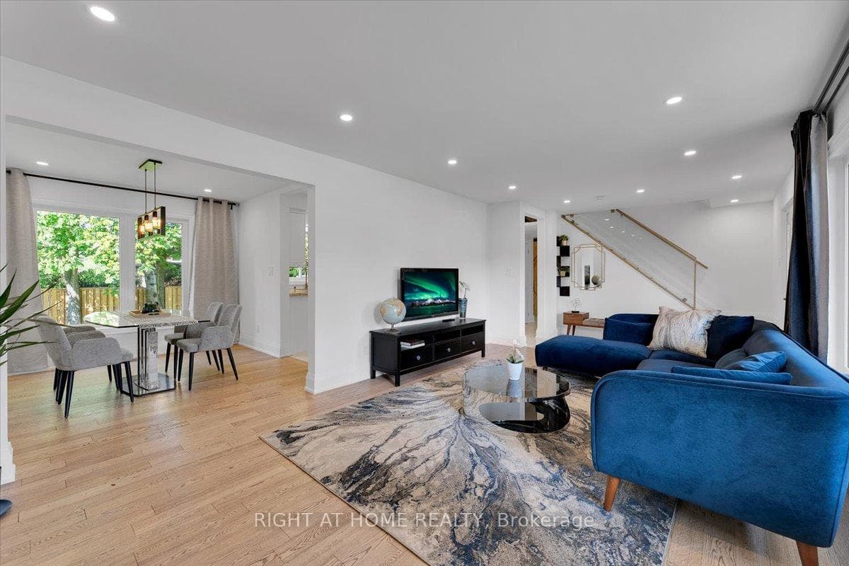 1108 Kipling Avenue photo 6