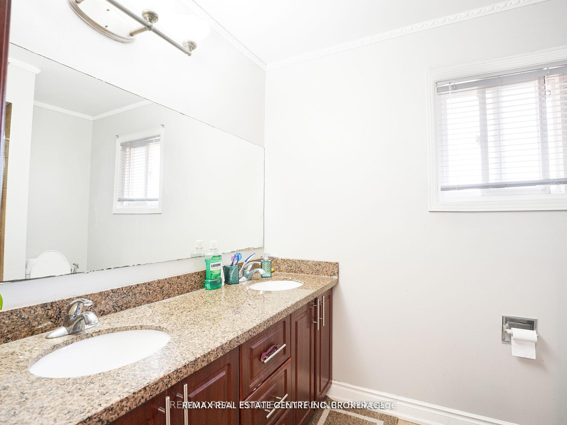 4449 Idlewilde Crescent photo 33