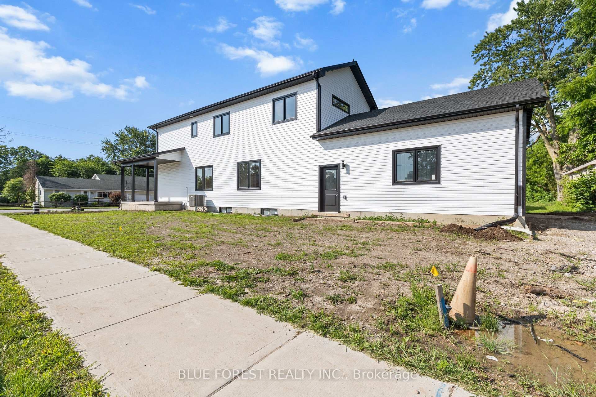 198 McRae Street photo 48