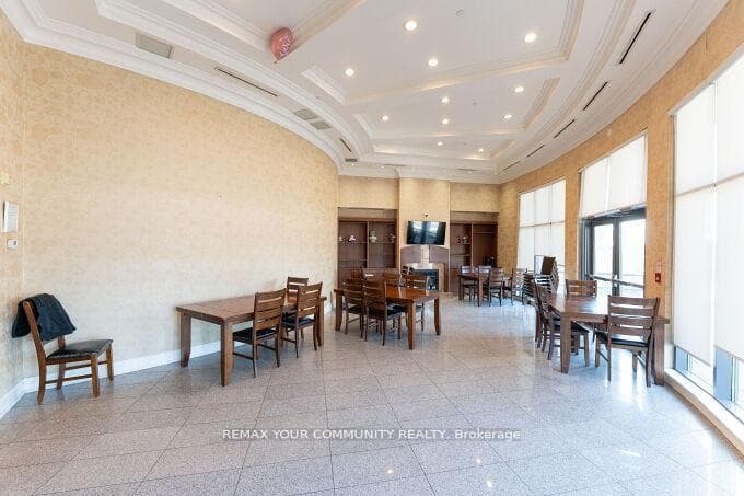 11121 Yonge Street Unit 519 photo 35