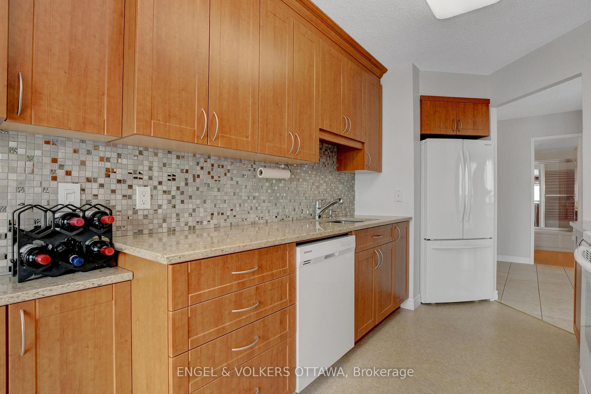 545 St-Laurent Boulevard Unit 2507 photo 19