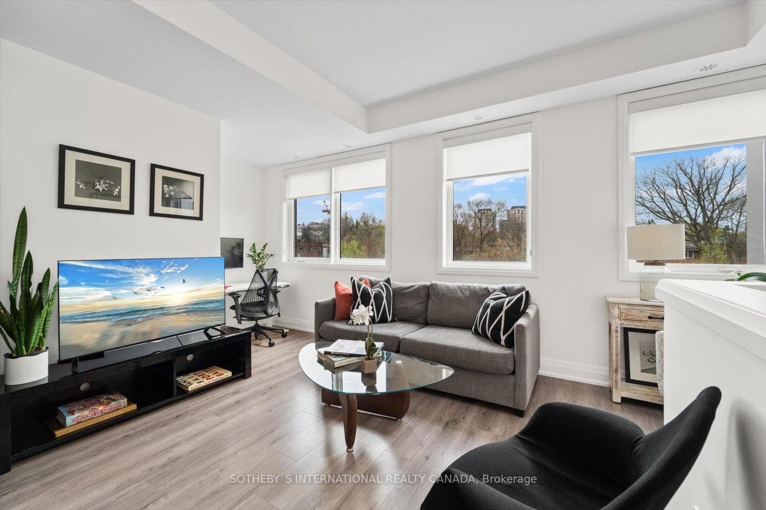 780 Sheppard Avenue Unit TH25 photo 4