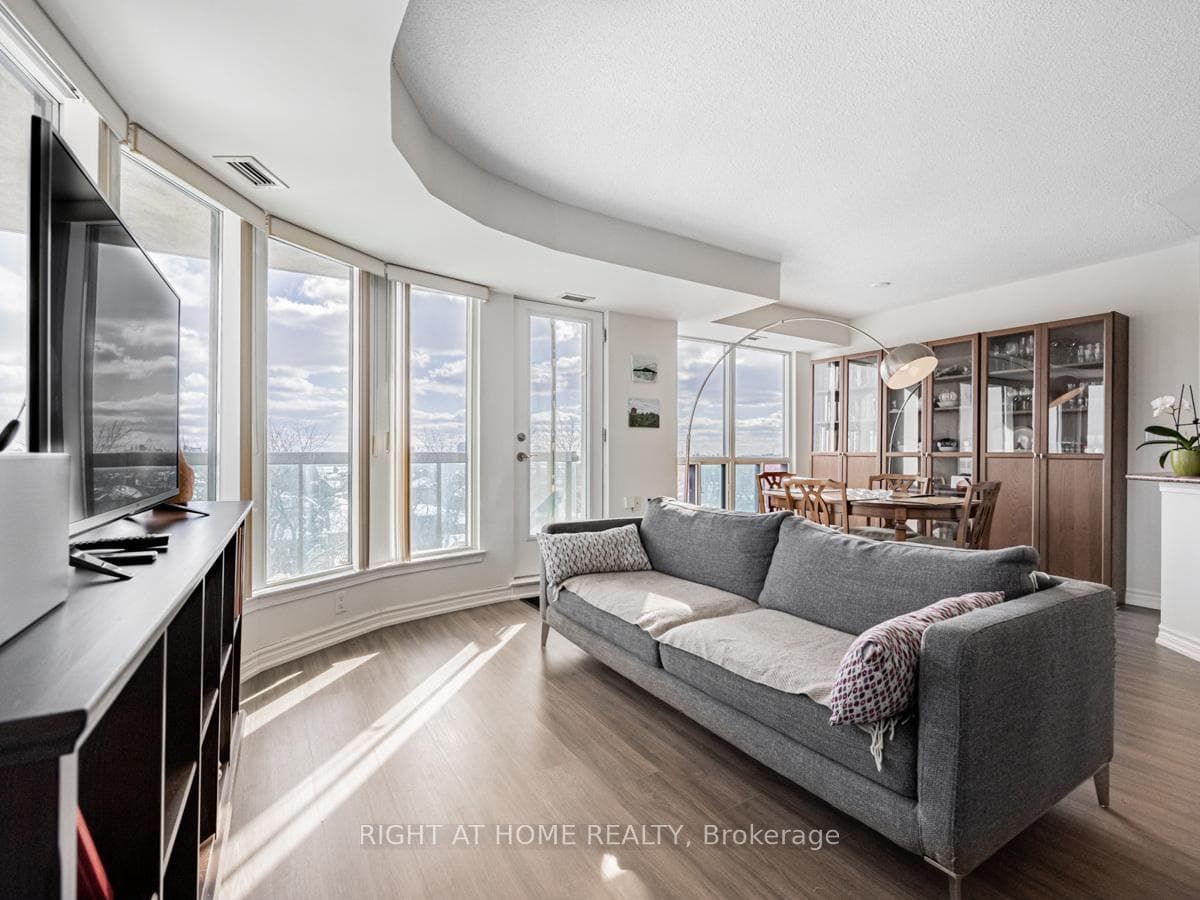 935 Sheppard Avenue Unit 614 photo 14