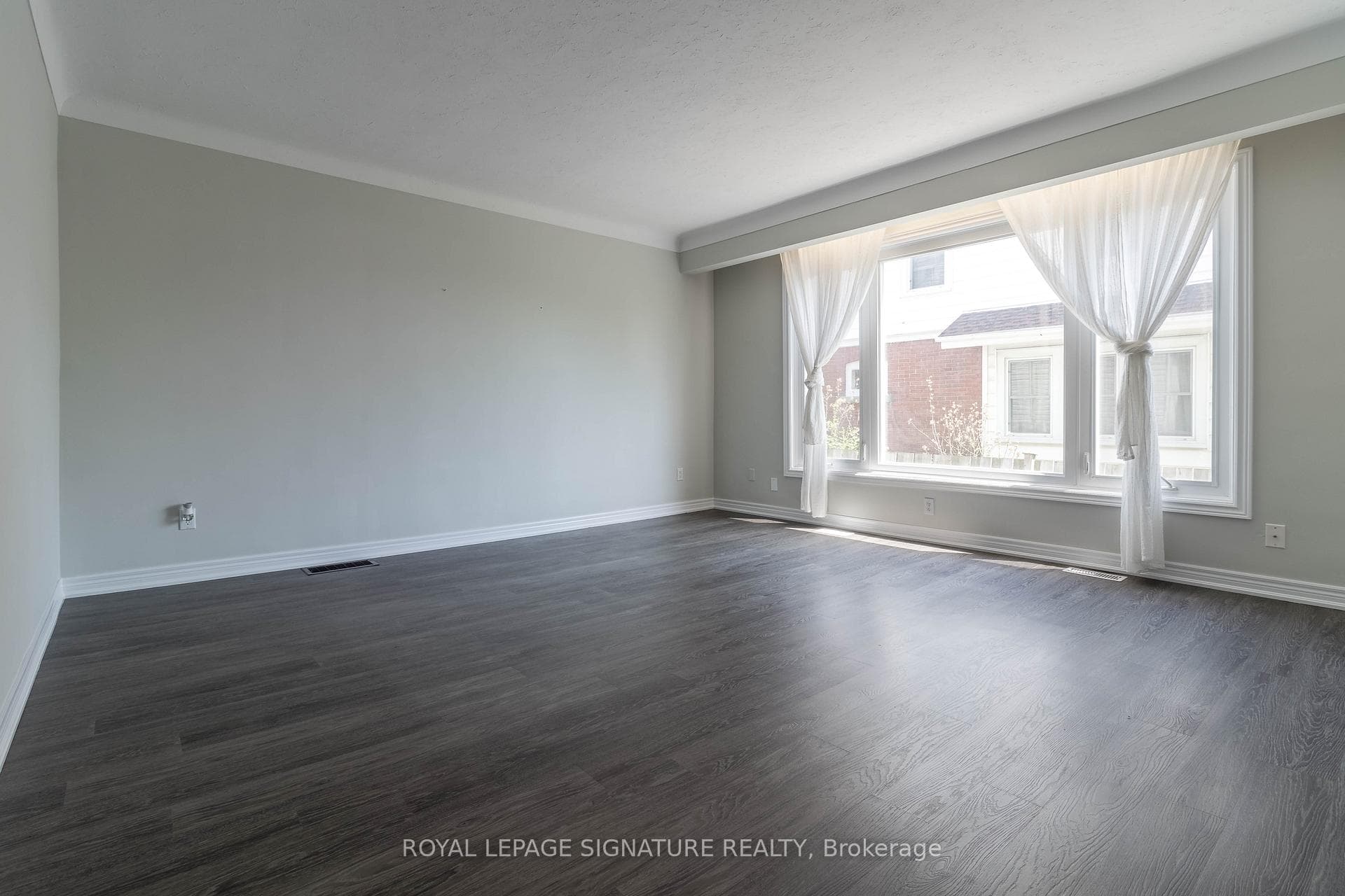 23 Sullivan Avenue photo 12