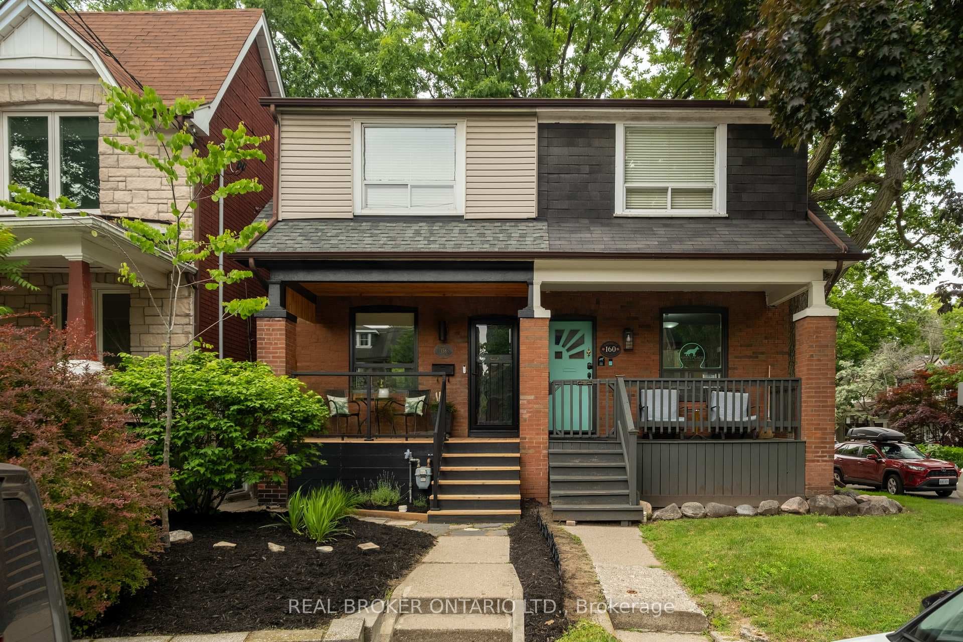 158 Oakcrest Avenue photo 1