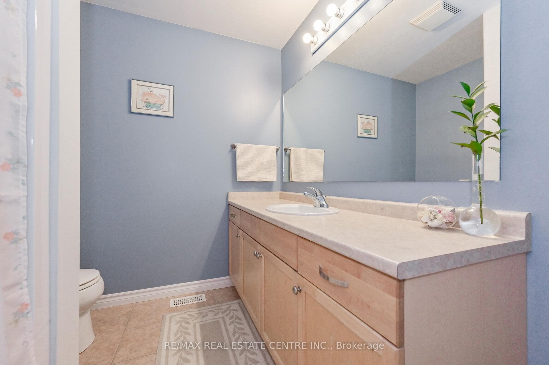 55 James Arnott Crescent photo 16