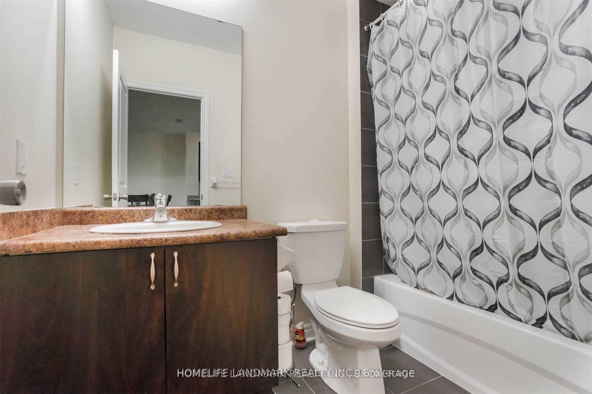 7400 Markham Road Unit 515 photo 3