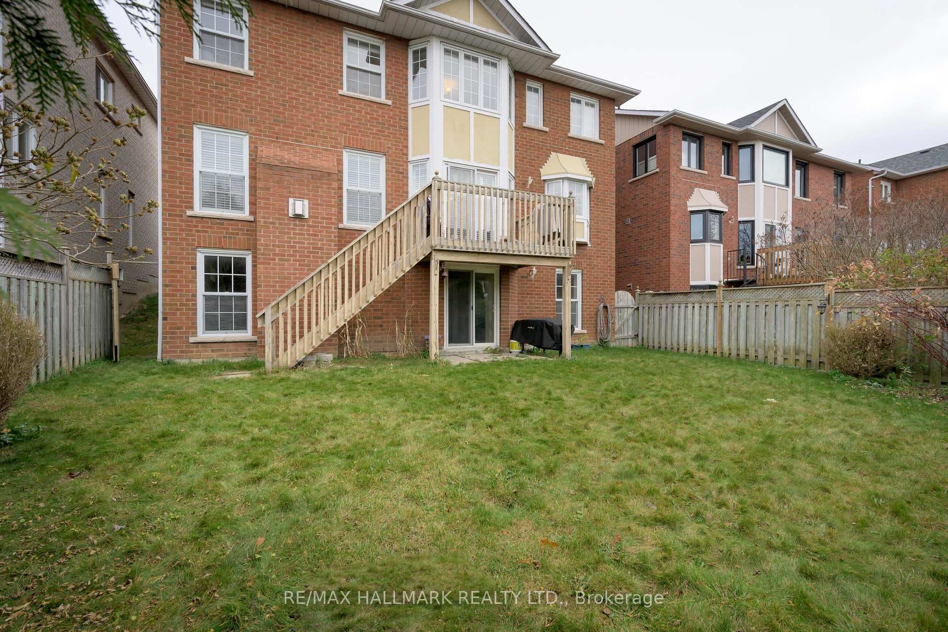 22 Dennis Drive photo 38