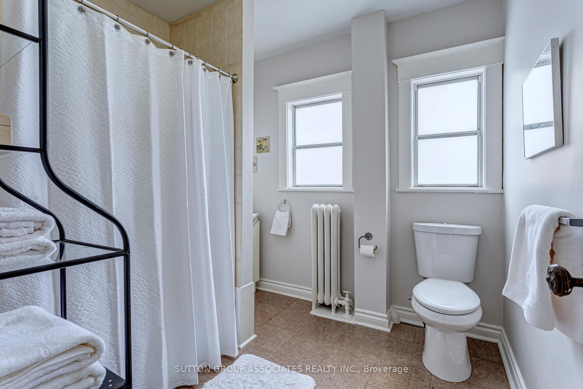 148 Indian Road photo 29
