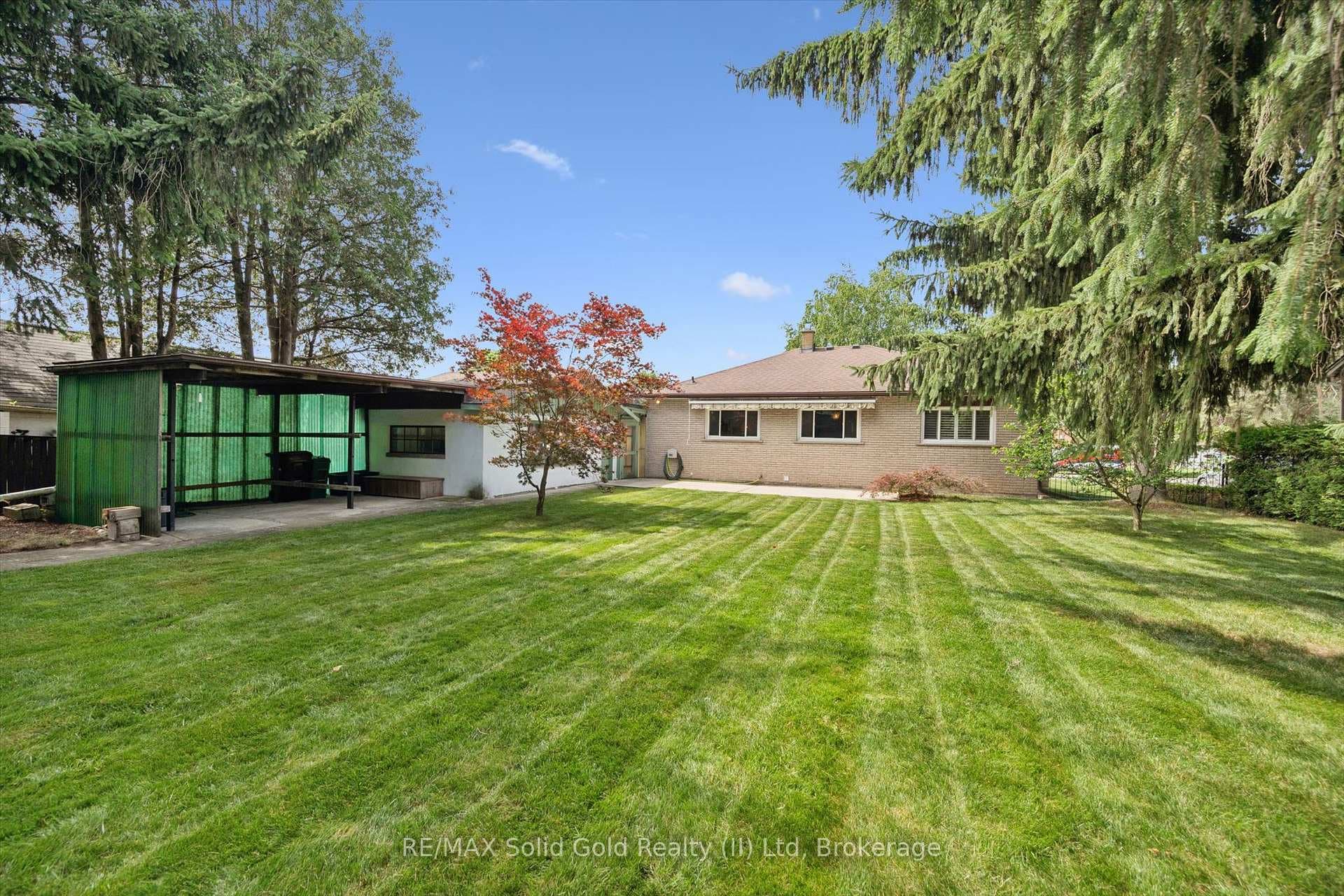 164 Bridge Street photo 33