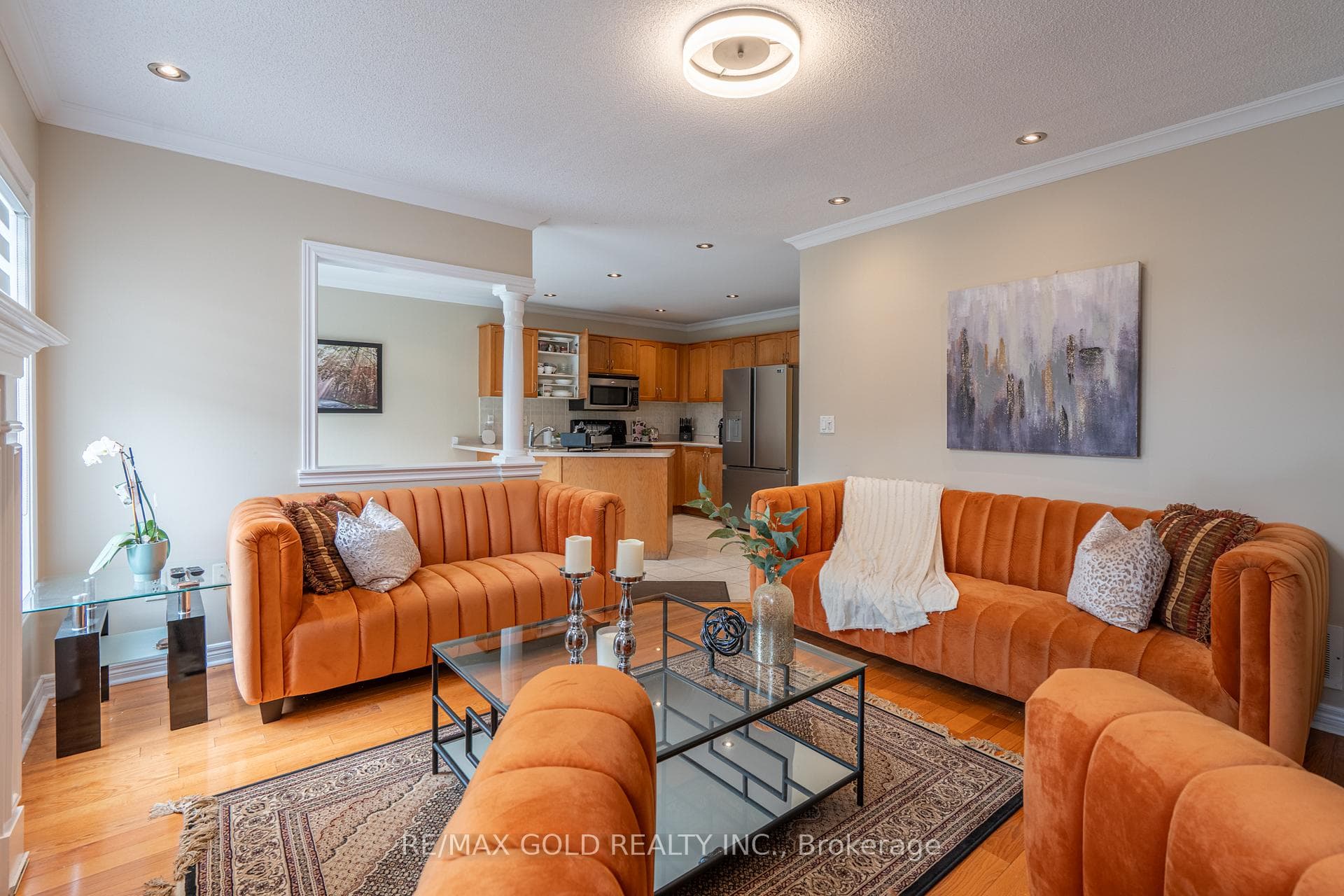 409 Fernforest Drive photo 1