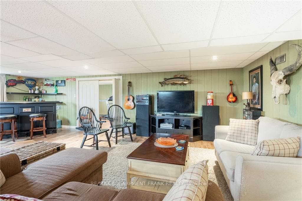 664 Ridge Road photo 29