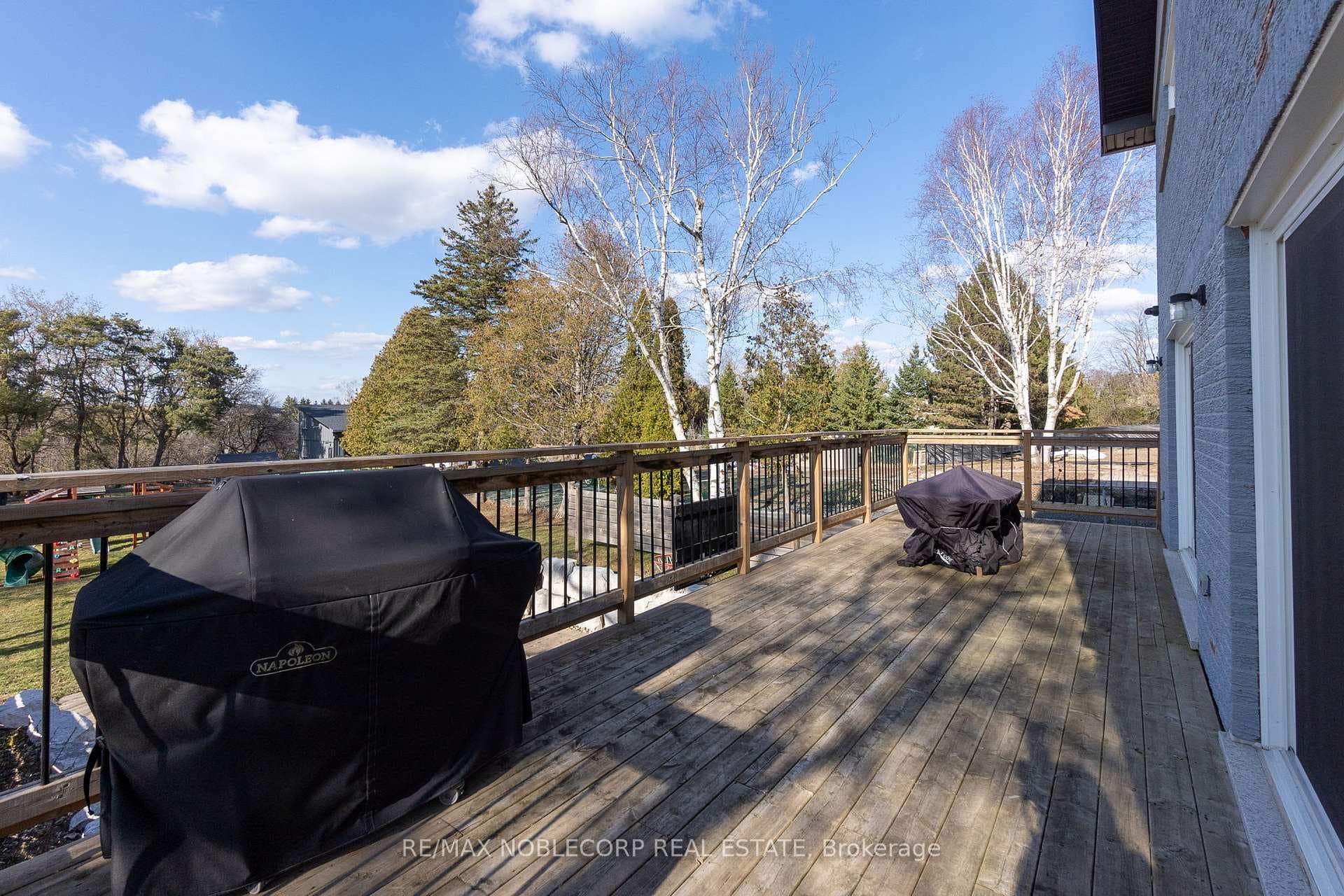 136 Dew Street photo 35