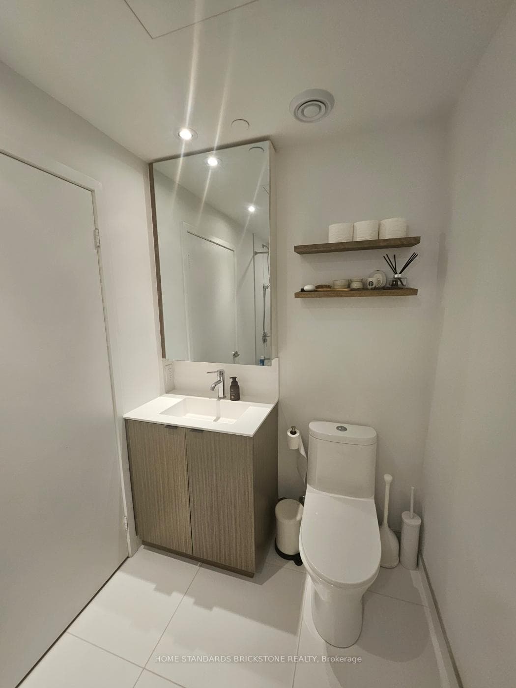 20 Edward Street Unit 815 photo 8