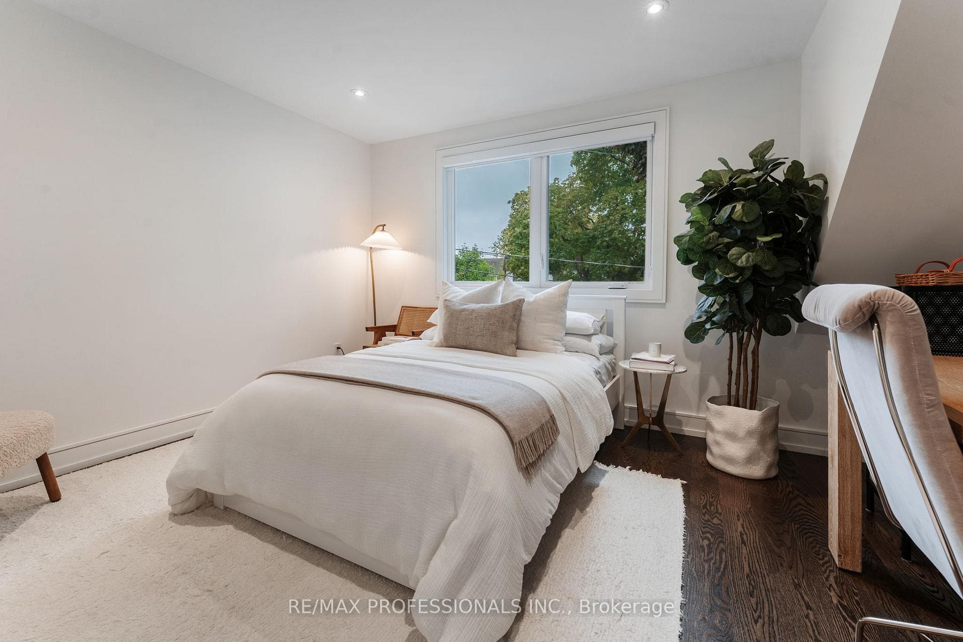 12 Mayfield Avenue photo 29