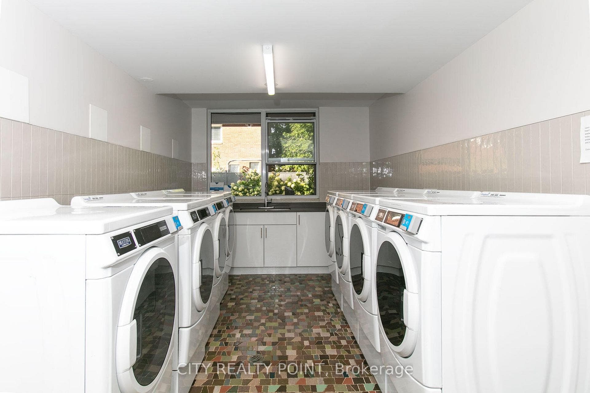 276 St George Street Unit 607 photo 7
