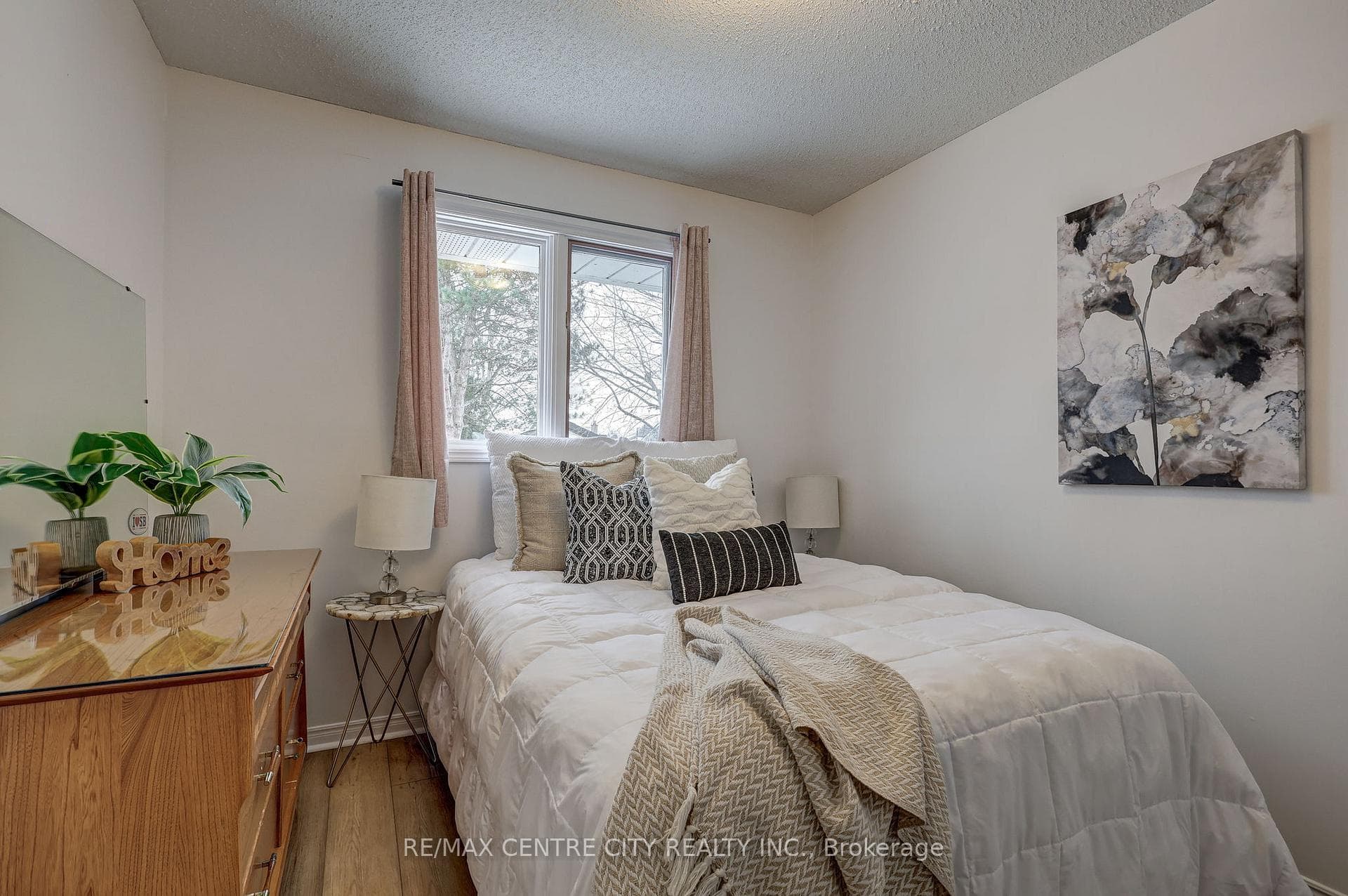 95 Dufferin Street photo 14